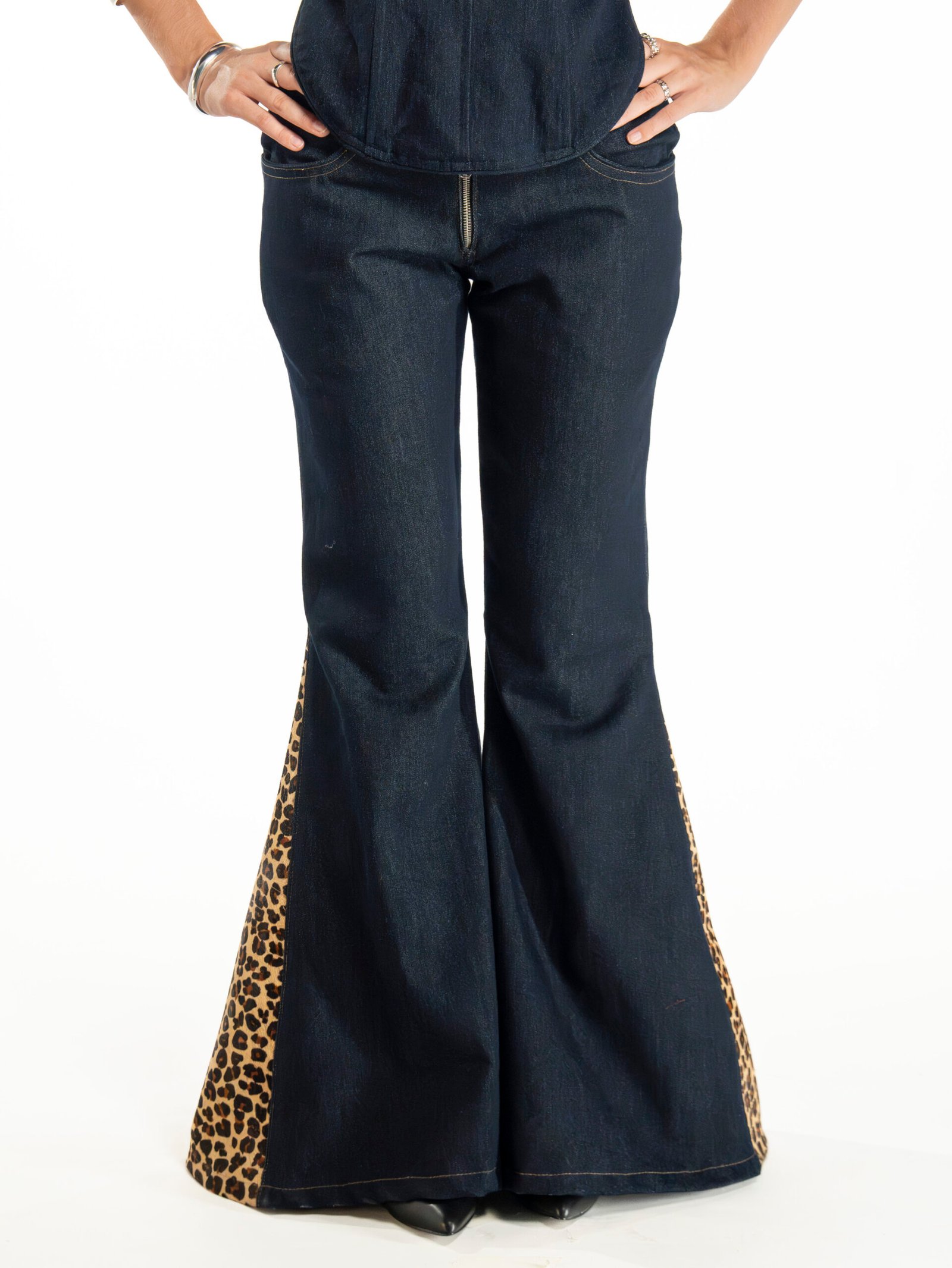 Pantalón campana animal print